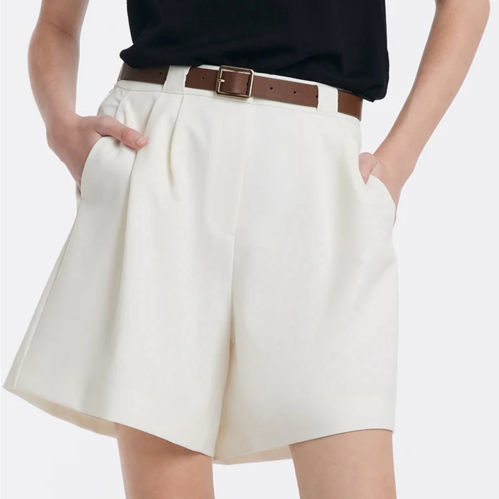 Chic Cream Women's Shorts with Belt